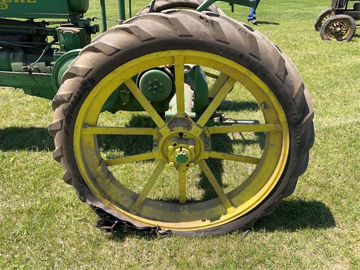 john-deere-b-image-36