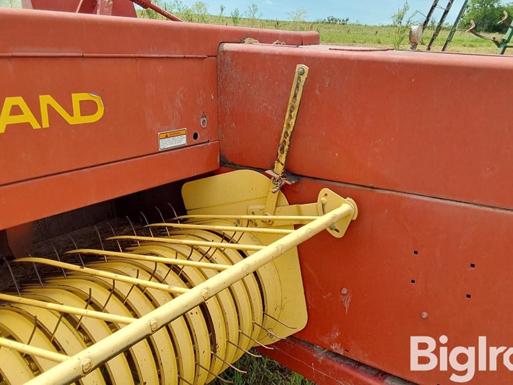 2001-new-holland-575-image-16