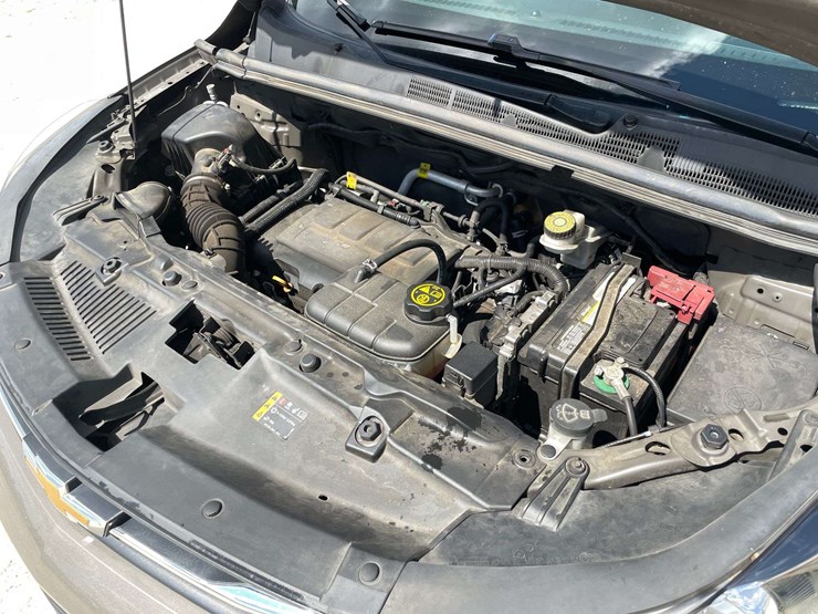 2021-chevrolet-trax-4-door-mpv-(169,929-miles)-image-7