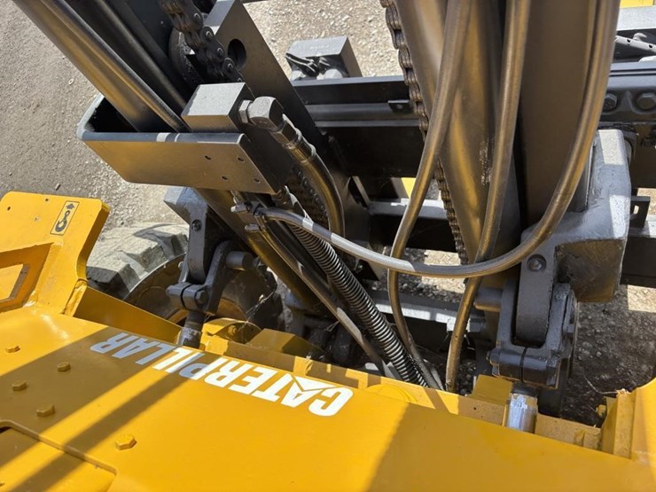 caterpillar-v80e-image-13