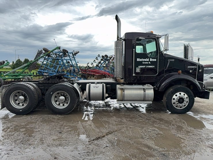 1999-kenworth-t800-image-52