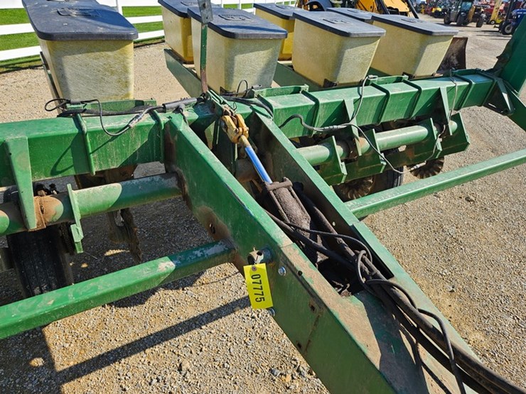john-deere-7000-image-10