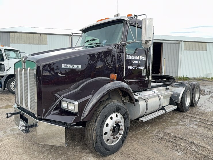 1999-kenworth-t800-image-1