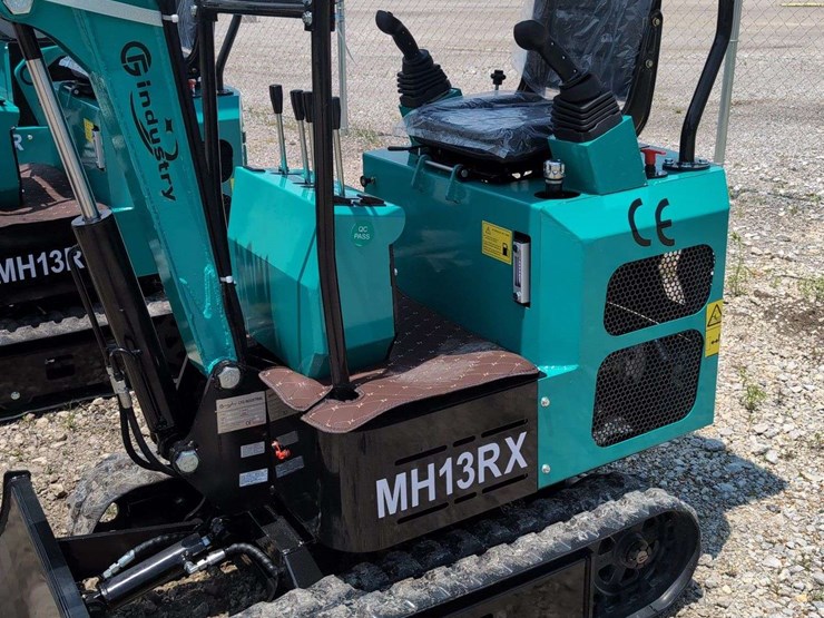 cfg-industries-mini-excavator---mh13rx-image-3