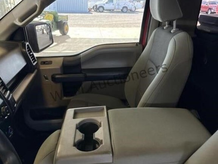 2016-ford-f150-image-21