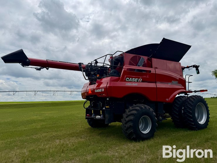 2023-case-ih-8250-image-5