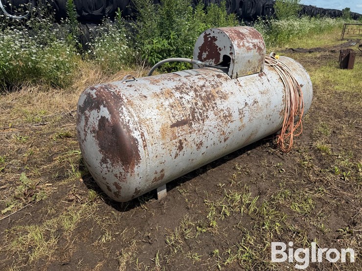 1946-mcnamer-200-gal-propane-storage-tank-image-3