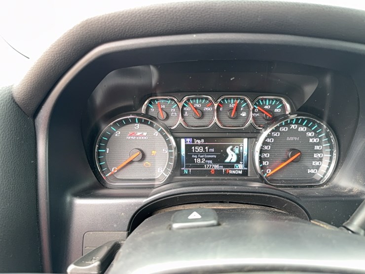 2016-chevrolet-silverado-ltz-image-40