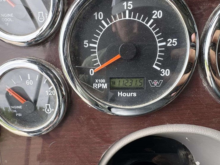 2018-western-star-4700-image-25
