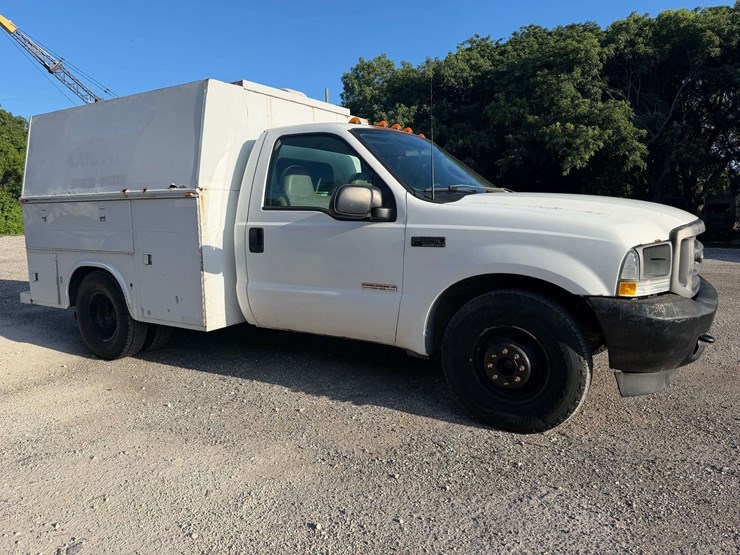 2003-ford-f350-image-2