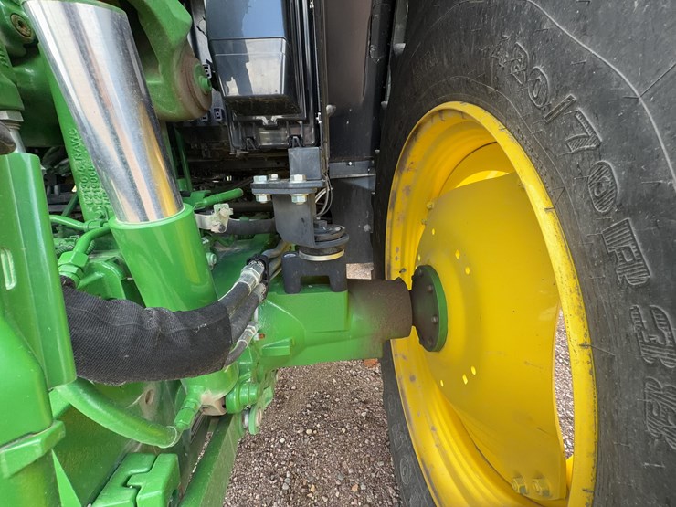 2023-john-deere-6130m-image-32