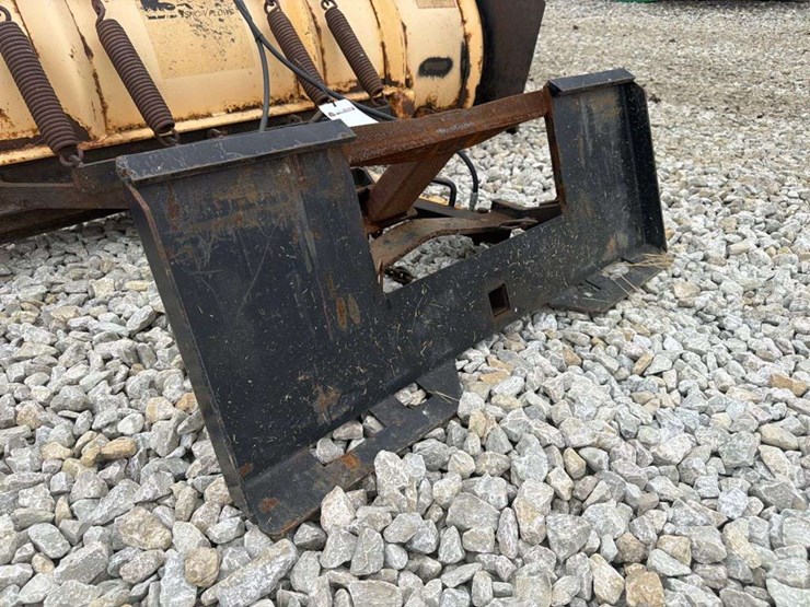 meyer-snow-plow-8-ft-with-quick-attachment-image-3
