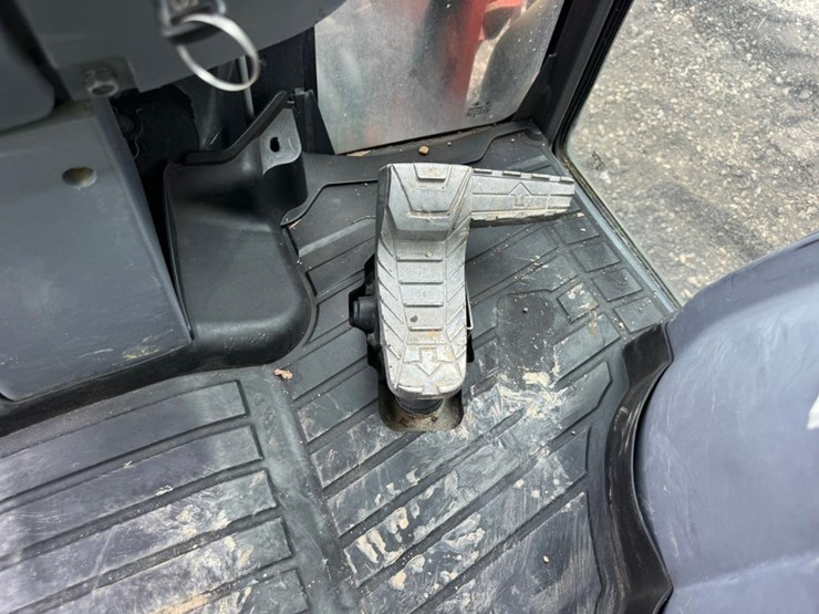 2017-kubota-l4060-image-23