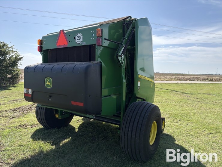 2022-john-deere-560m-image-5
