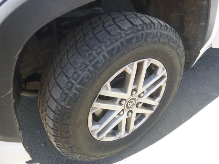 2022-toyota-tundra-image-13