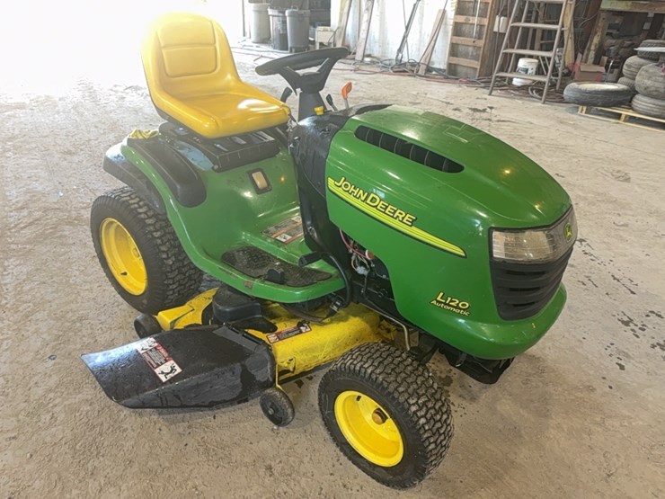 john-deere-l120-image-3