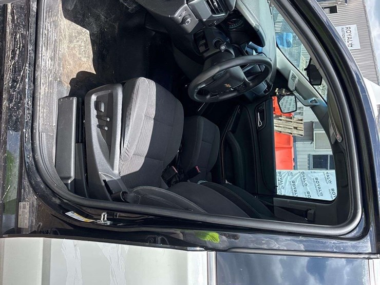2018-chevrolet-tahoe-image-11