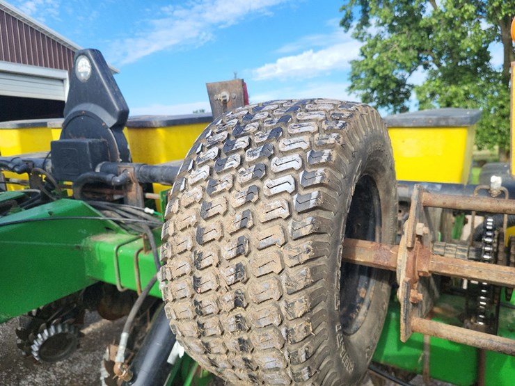 john-deere-1780-image-32