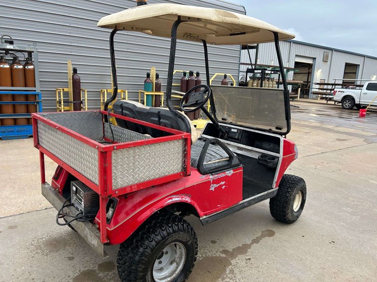 2006-club-car-48-volt-golf-cart-image-5
