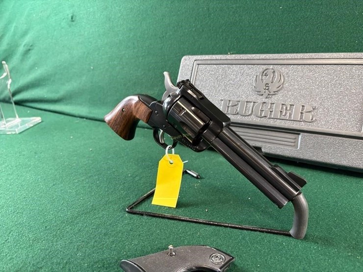 ruger-new-mdl.-blackhawk-45colt-revolver-image-3