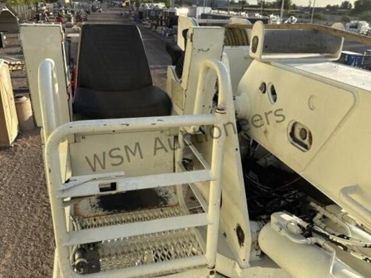 2009-international-workstar-7600-image-22