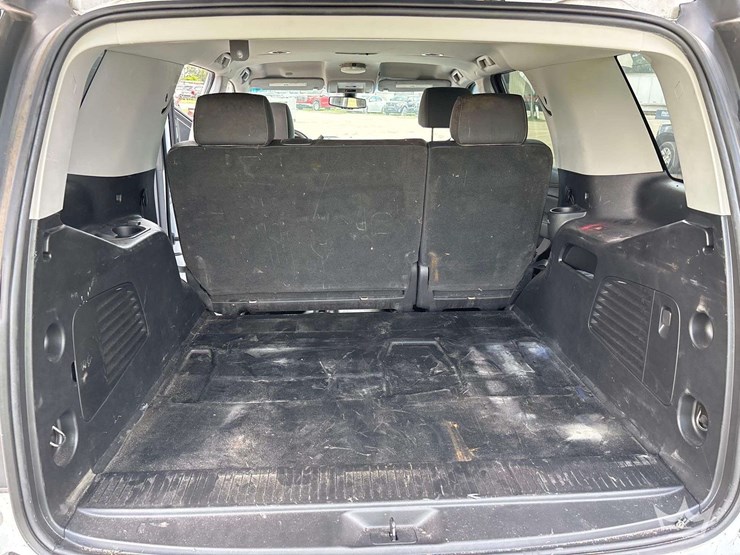 2019-chevrolet-tahoe-image-24