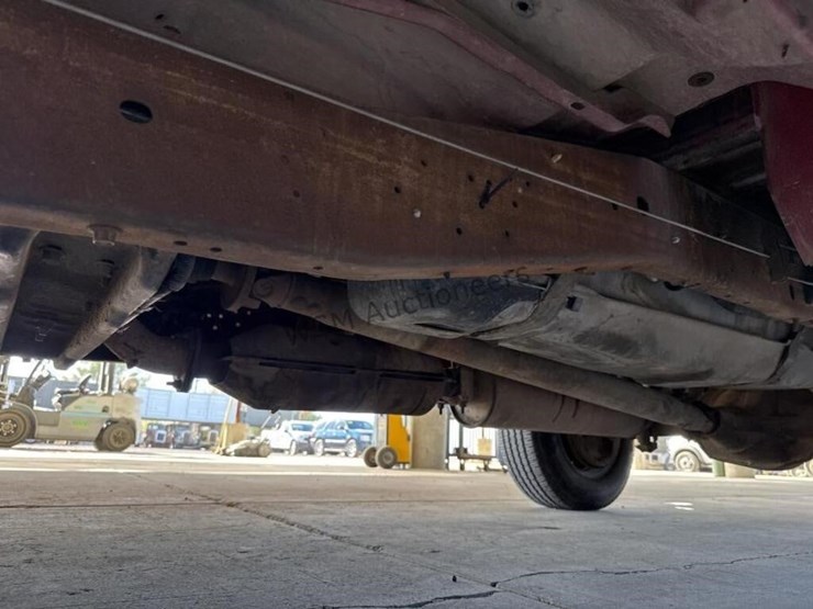 1997-ford-f350-image-25