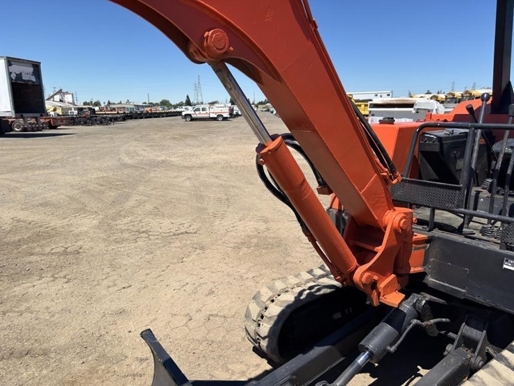 kubota-kh90-image-15