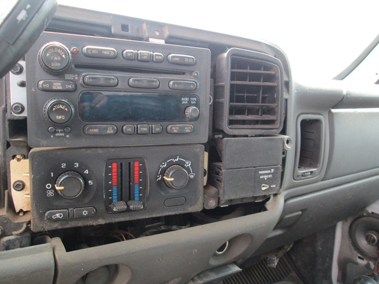 2007-chevrolet-2500hd-image-30