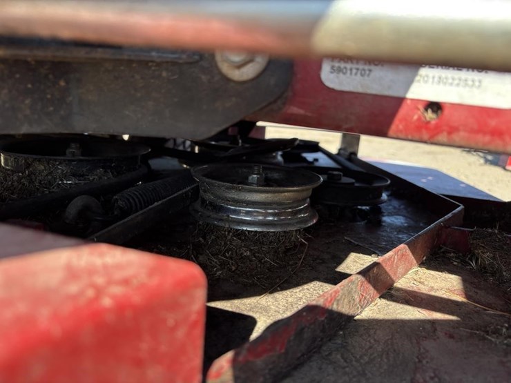 2017-ferris-400s-zero-turn-mower-image-10