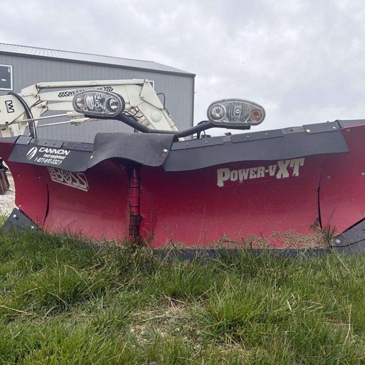 The Boss 8ft 3in Power V XT Snow Plow