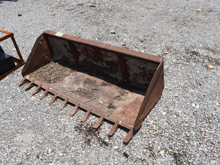 61"-skid-steer-bucket-image-1