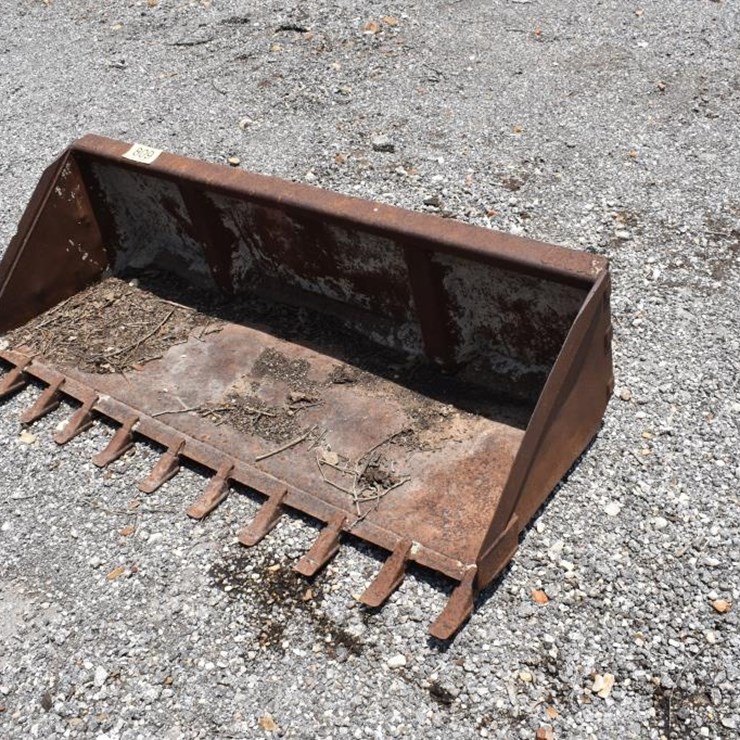 61" SKID STEER BUCKET