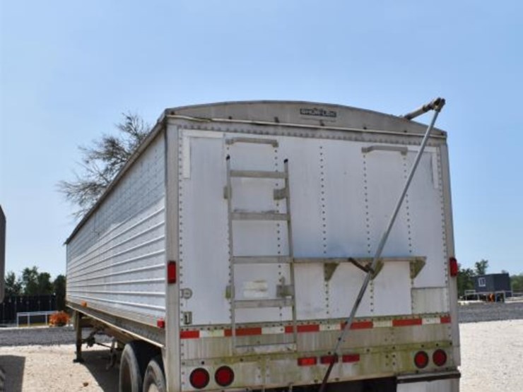 1996-wilson-grain-trailer-image-8