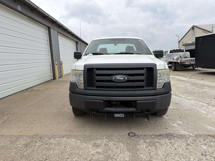 2010-ford-f-15-xl-image-8