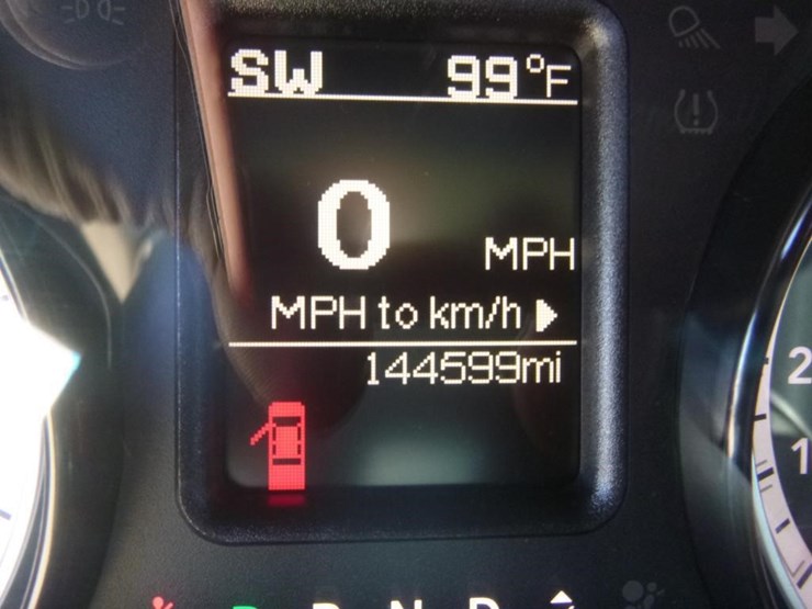 2018-dodge-2500-image-21