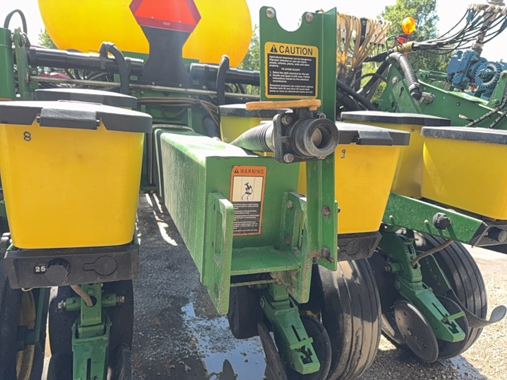 john-deere-1770-image-34