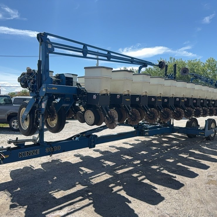 KINZE 3600