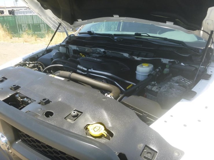 2018-dodge-2500-image-17