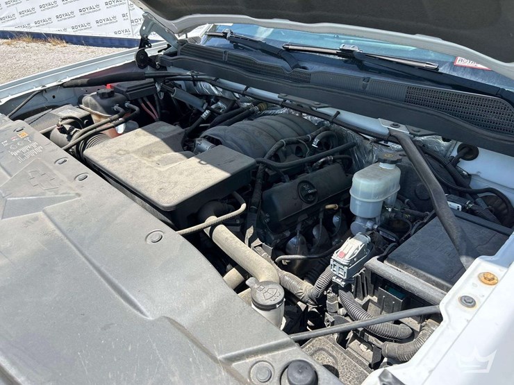 2015-chevrolet-silverado-image-7