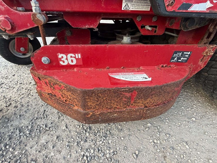 2017-ferris-zero-turn-mower-image-10
