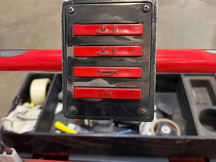 electric-pallet-jack-image-9