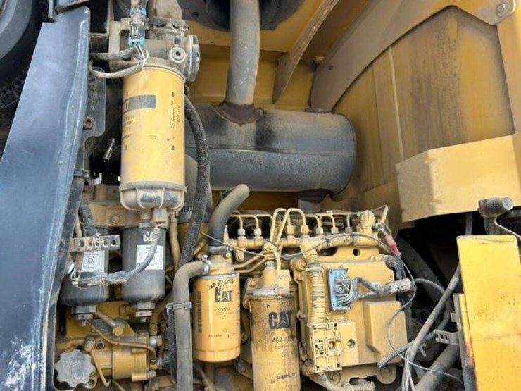 2016-caterpillar-938k-image-30