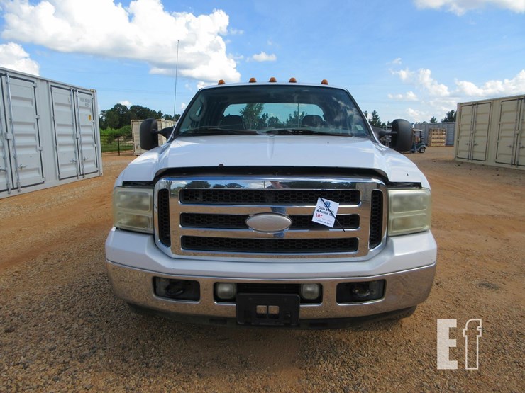 2005-ford-f350-sd-lariat-image-7