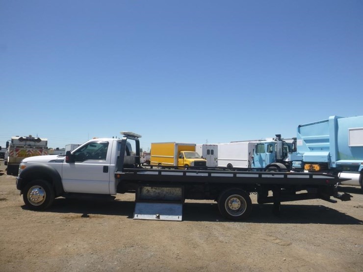 2011-ford-f550-image-5