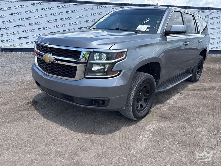 2018-chevrolet-tahoe-image-1