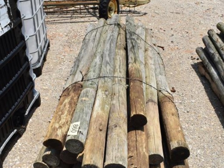wooden-posts-image-1