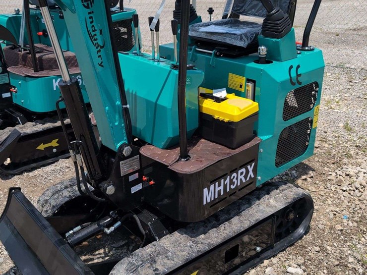 cfg-industries-mini-excavator---mh13rx-image-3