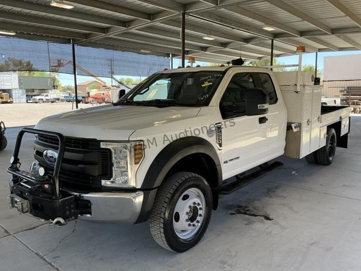 2019-ford-f550-image-4