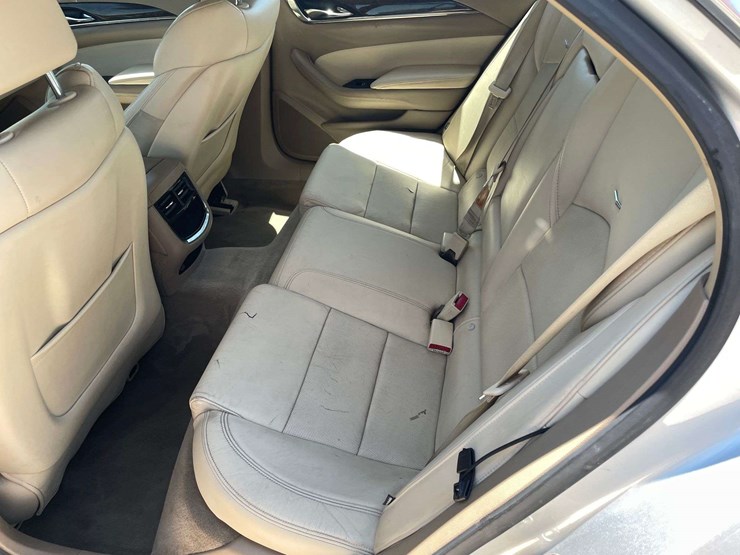 2014-cadillac-cts-4-door-sedan-(125,273-miles)-image-14